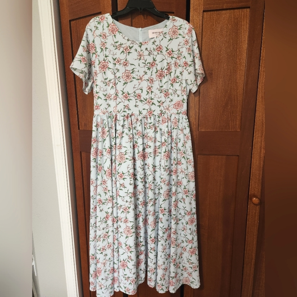 Large JessaKae Dress
